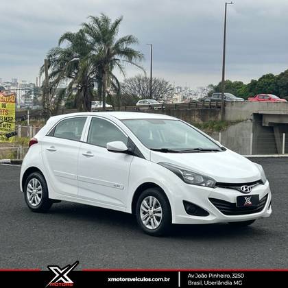 HYUNDAI HB20 1.6 COMFORT PLUS 16V FLEX 4P MANUAL